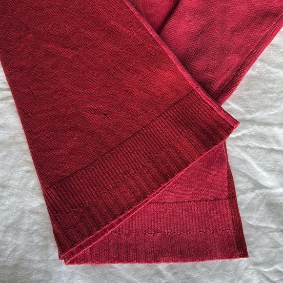 Marc Jacobs red sweater with intentional factory distressing men’s large slim - Picture 5 of 6